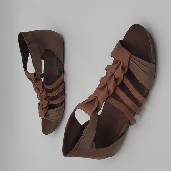 Naya Palomi Sandals Leather Boho Ankle Hook & Loop Closure Strappy Size 11 - Picture 1 of 9